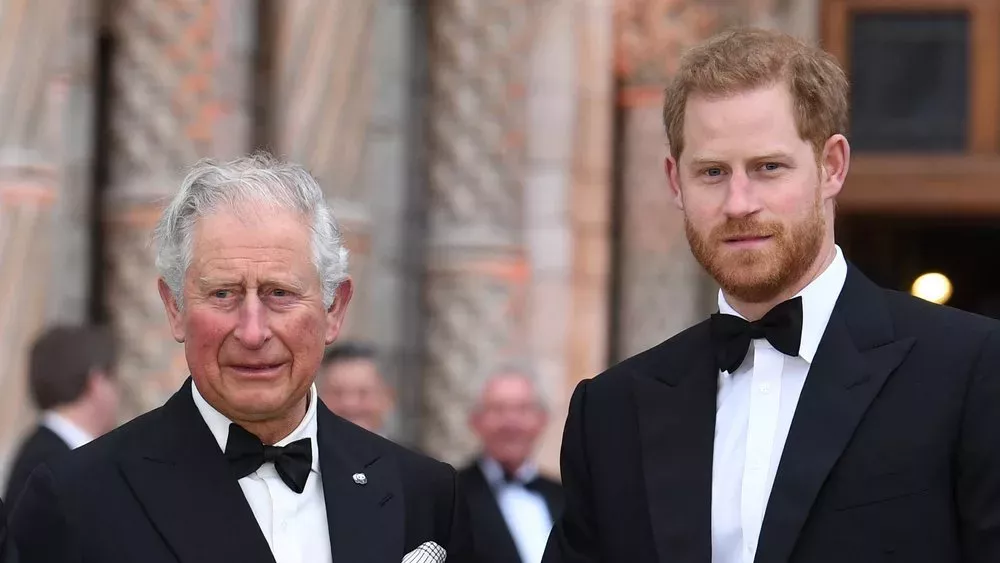 König Charles III. hat Krebs: Prinz Harry besucht seinen Vater