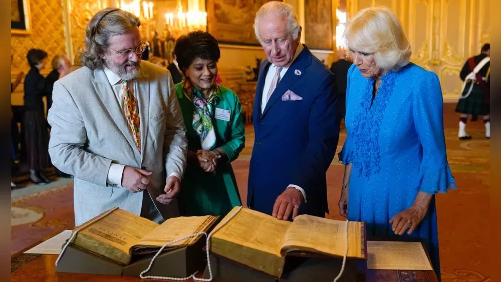 Mit viel Prominenz: Charles und Camilla feiern Shakespeare-Jubiläum