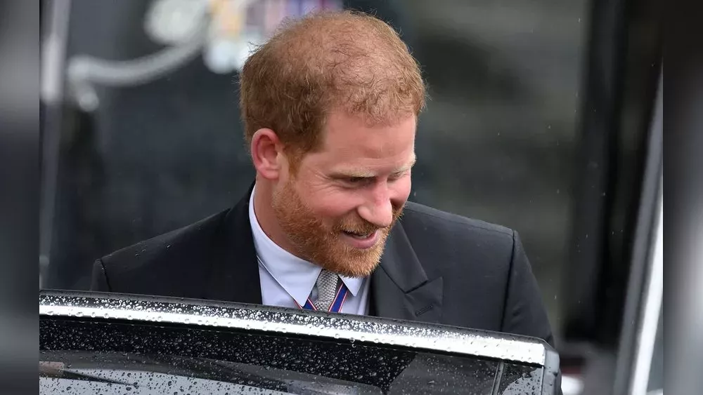 Prinz Harry fliegt kurz nach der Krönung zurück nach Kalifornien