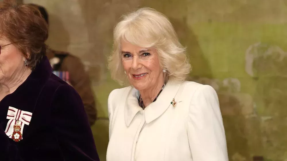 Camilla bestätigt: Es geht Charles den Umständen entsprechend gut