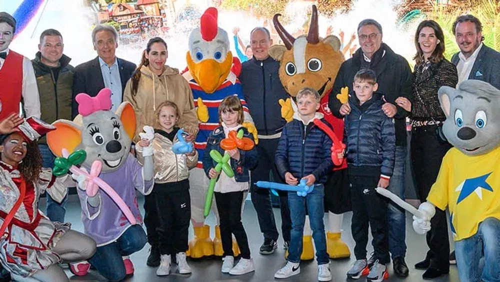 Überraschung: Fürst Albert II. besucht deutschen Freizeitpark
