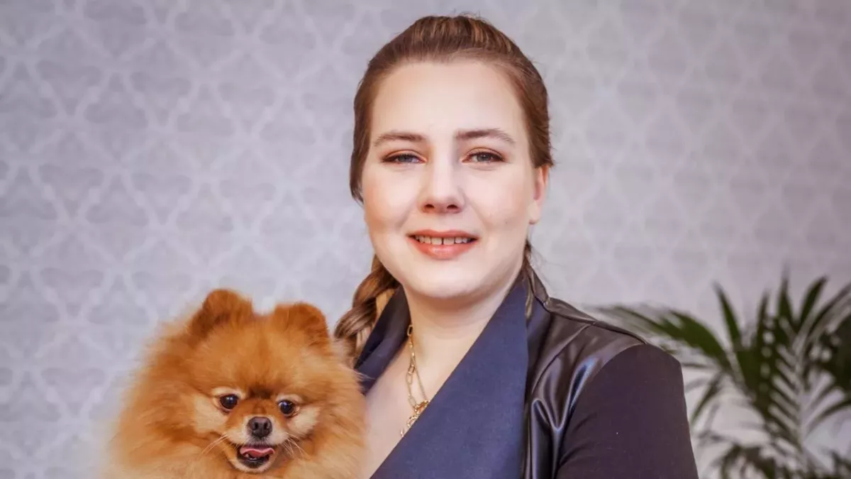 Sarafina verwirrt ihre Fans, als sie nach dem Sendetermin für neue "Wollnys"-Folgen gefragt wird