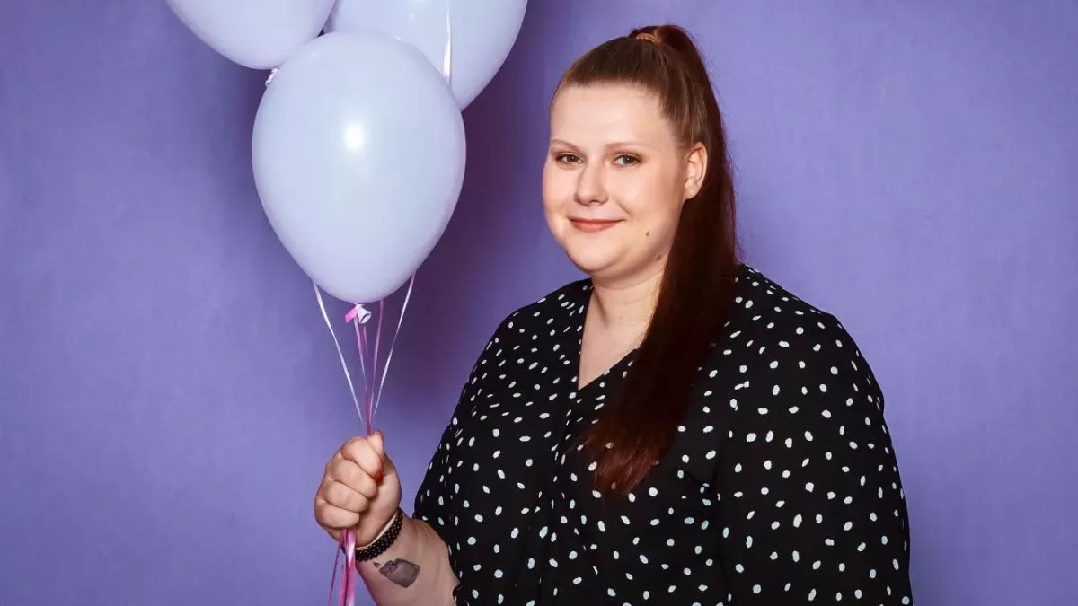 Lavinia wird von Wollnys überrascht