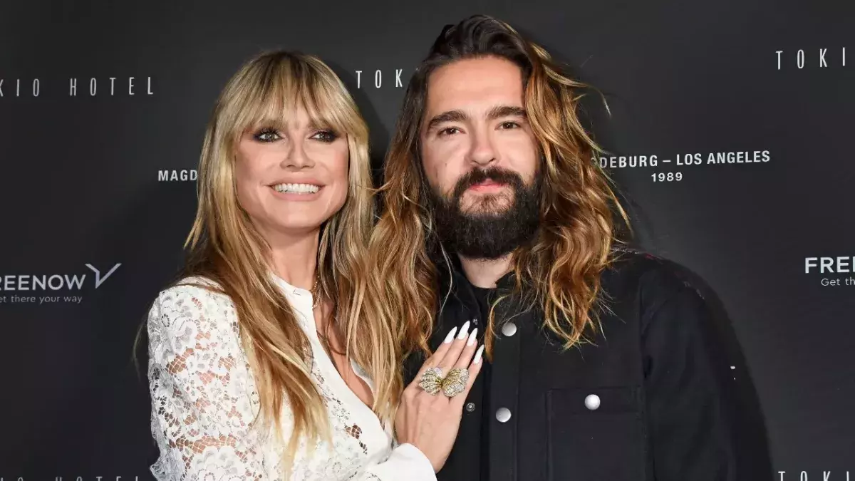 Nicht Tom: Mit diesem Mann kuschelt Heidi Klum am Set von GNTM