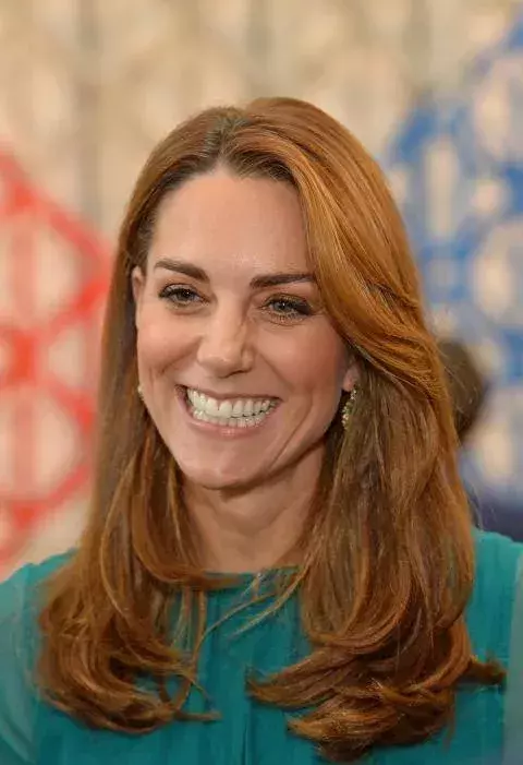Kate Middleton zeigt ihren grauen Ansatz