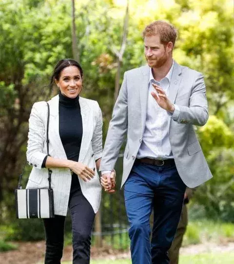 Ihrer Meinung nach ist der Einfluss von Meghan Markle auf Prinz Harry schwerwiegender.